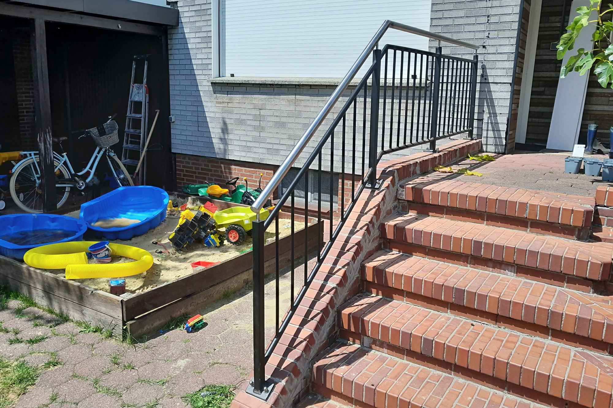Vorschaubild 1 zum Thema Treppen